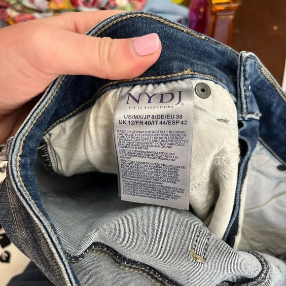 NYDG Womens Blue Marilyn Straight Jeans 8 Denim Cool Embrace Lift Tuck Tech - Picture 11 of 11